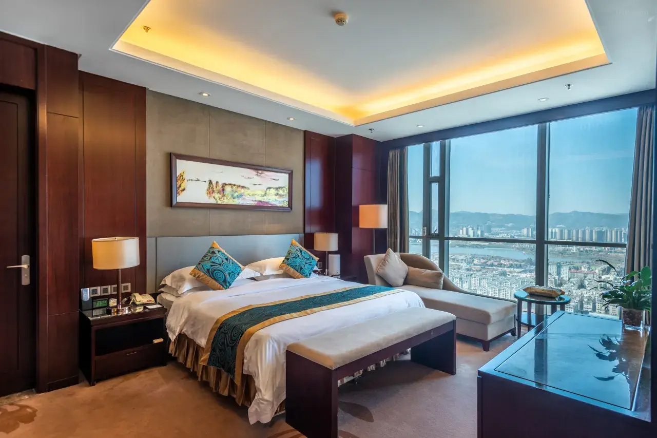 Deluxe Hotel Kunming